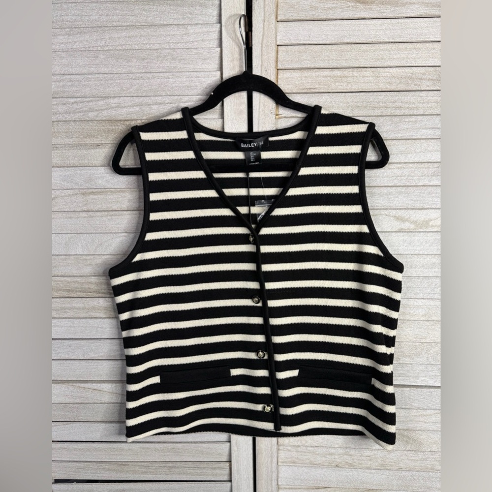Bailey 44 Black and Cream Striped V-Neck Sweater Vest NWT Classic Effortless - Picture 2 of 8
